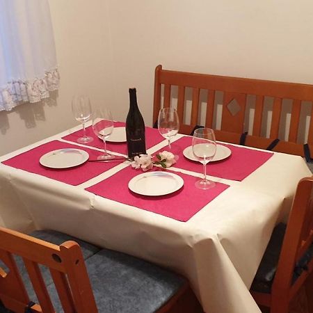 Sweet Apartment In Pomer Εξωτερικό φωτογραφία